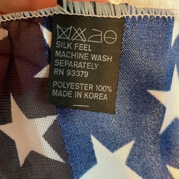 United States Patriotic Flag Scarf - Picture 3 of 4
